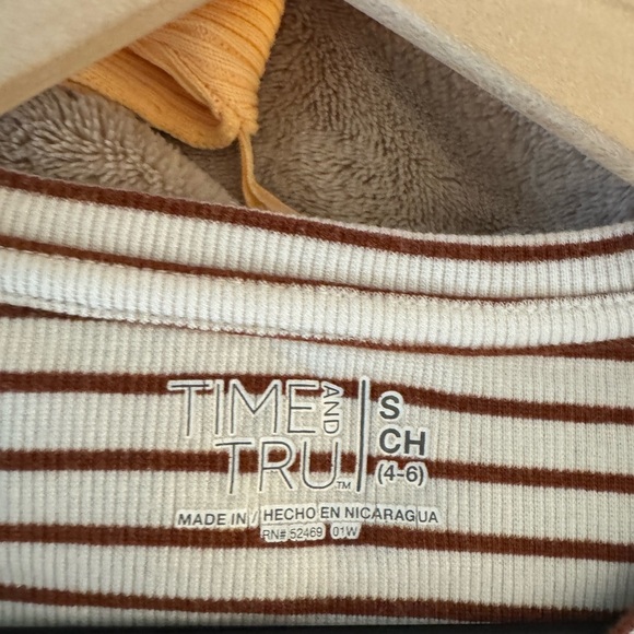 Time and tru Striped Long Sleeve Top size small - Picture 3 of 3